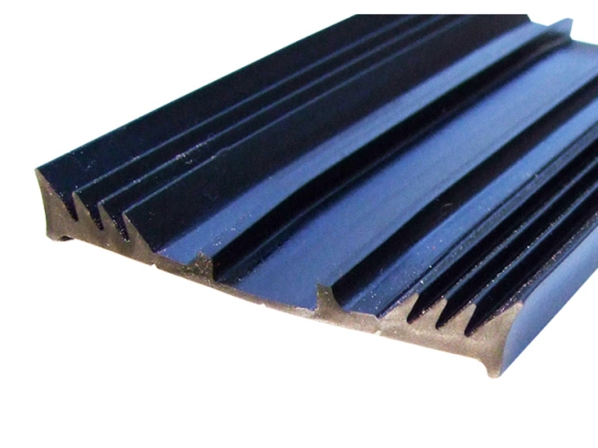 Verlegegummi für 50mm Unterkonstruktion 